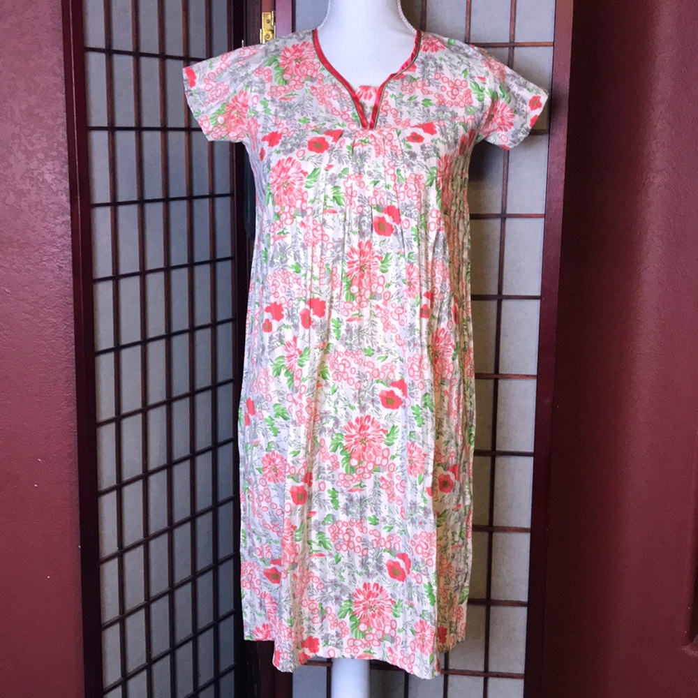 VTG Little Heena Screen Print Pleated Dress